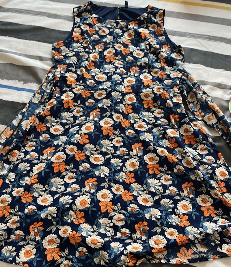 Floral Print Sleeveless Dress
