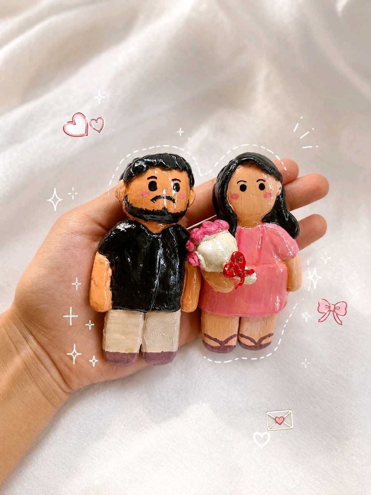 Cute Couple Clay Figurine
