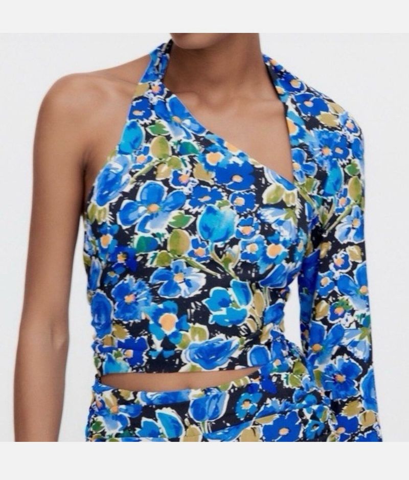 ZARA(with tag) Blue Floral Top🌼