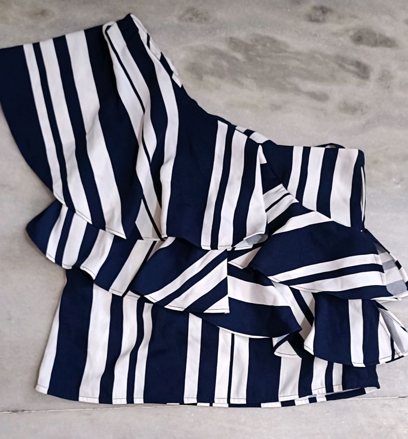 Party Wear One Side Off Shoulder Women Top