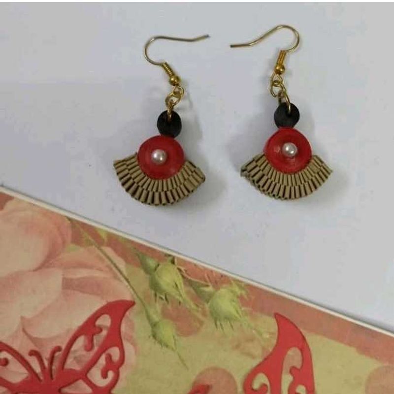 Handmade Fan Shaped Quilling Earrings