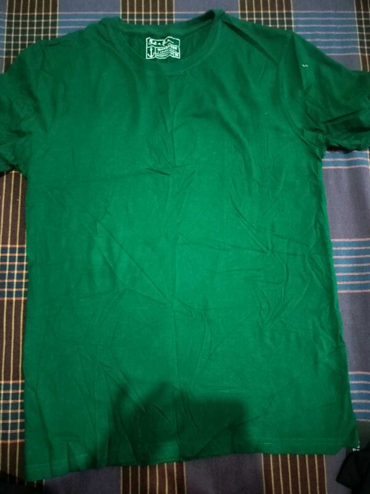 Men's Green T-Shirt