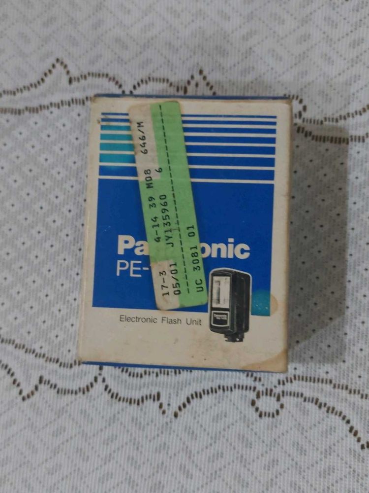 Vintage Panasonic (National) PE-145 Flash Unit