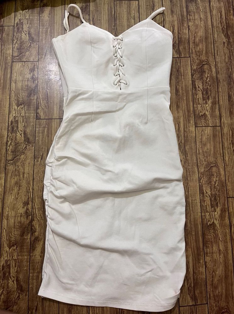 Chic White Lace-Up Ruched Bodycon Dress