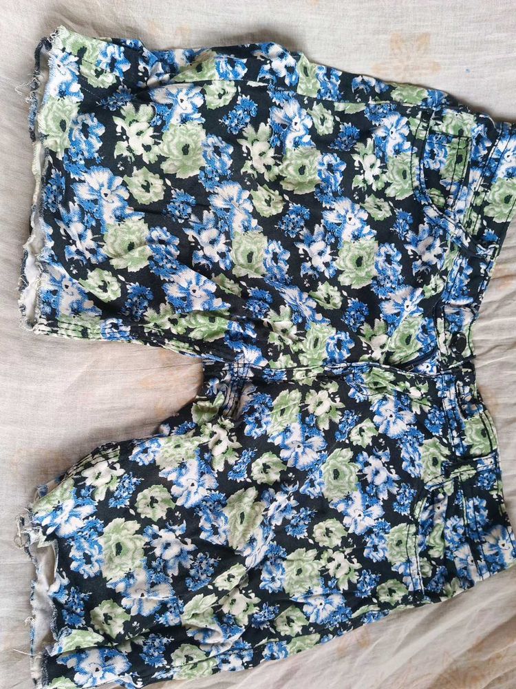 Floral Print Denim Shorts