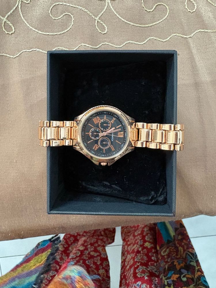 Rose Gold Analog Watch