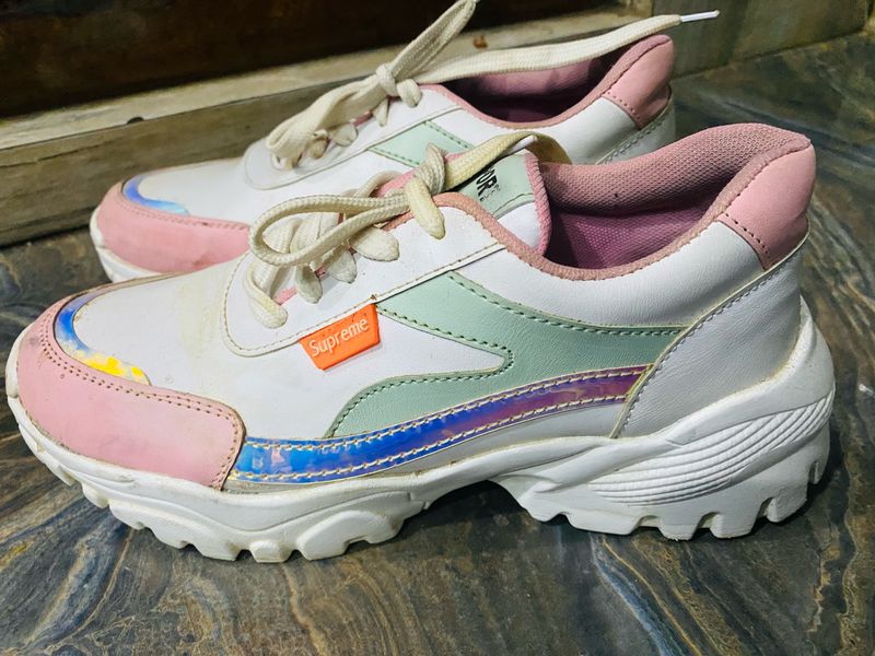 casual shoes