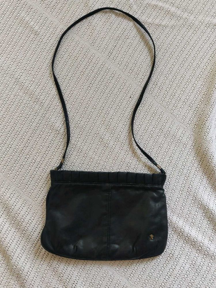 Chic Black Leather Crossbody Bag