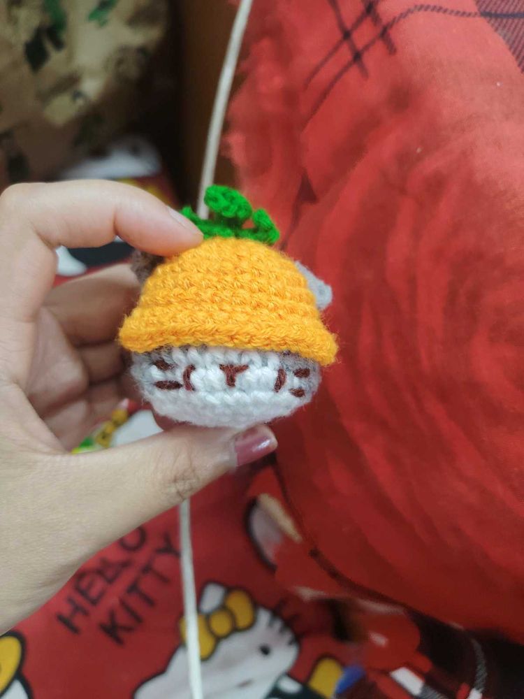 carrot hat cat crochet Keychain