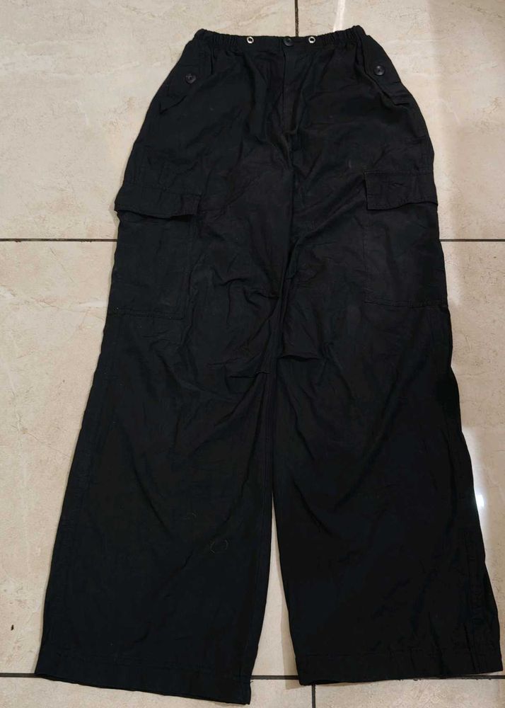 Baggy Black Cargo Pants