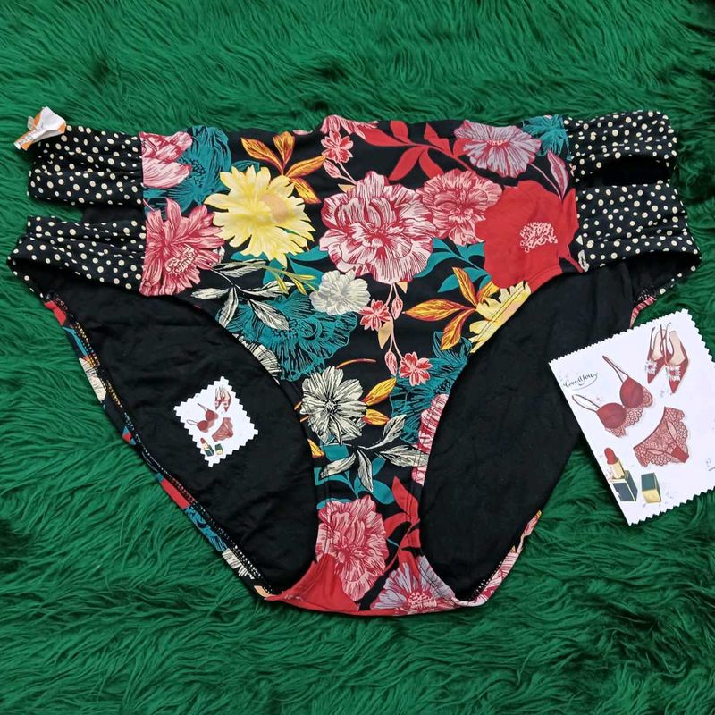 Floral 🆕🎁Bikini Bottoms
