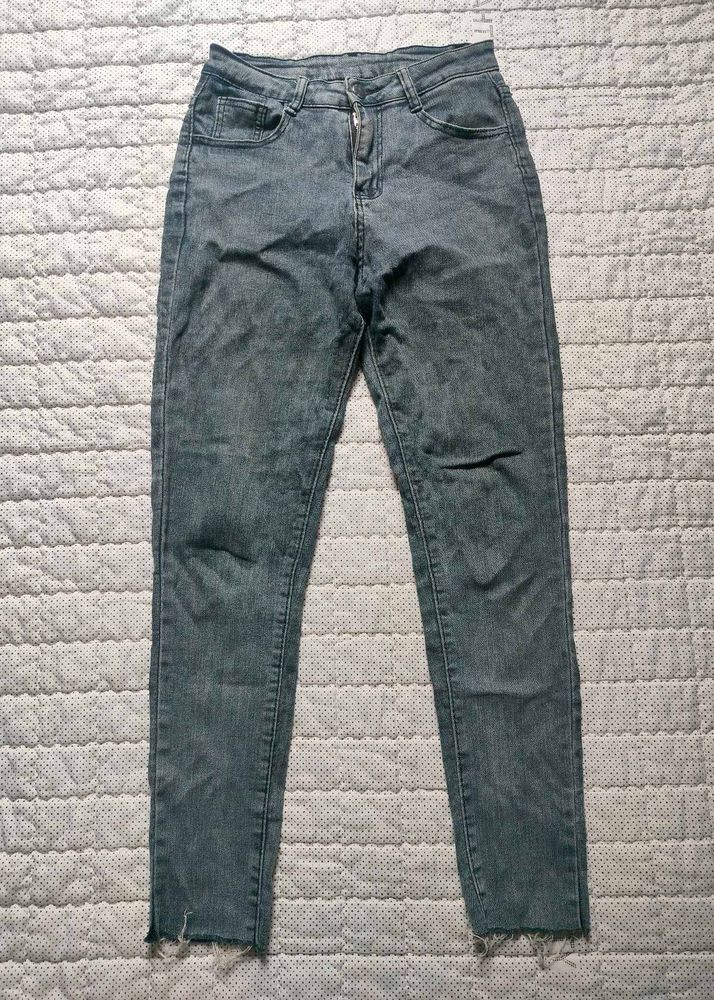 Stylish Grey Wash Skinny Jeans