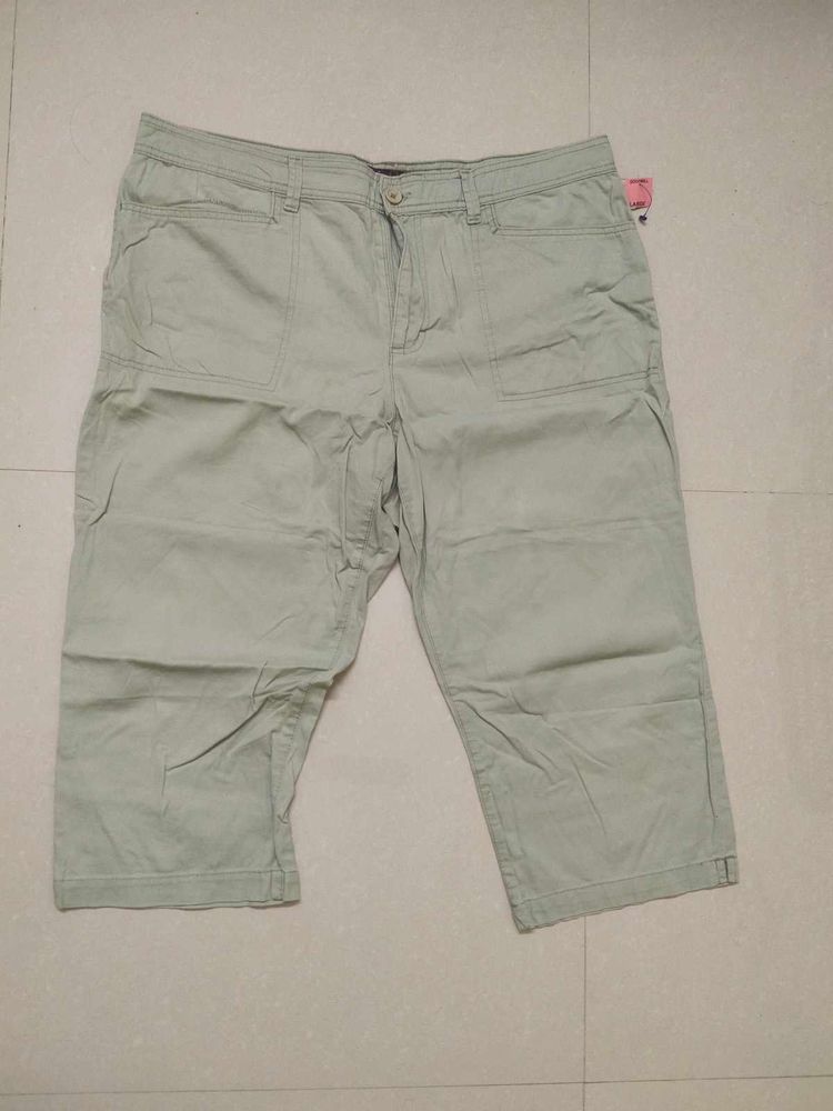 Imported Gloria Vanderbilt Capri