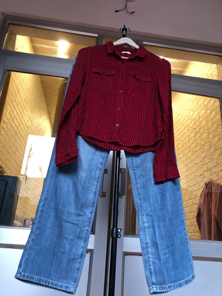 Stylish red check shirt and jeans🕸️🕷️