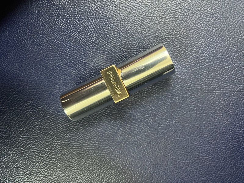 Prada Lipstick HYPER MATTE MONOCHROME O76