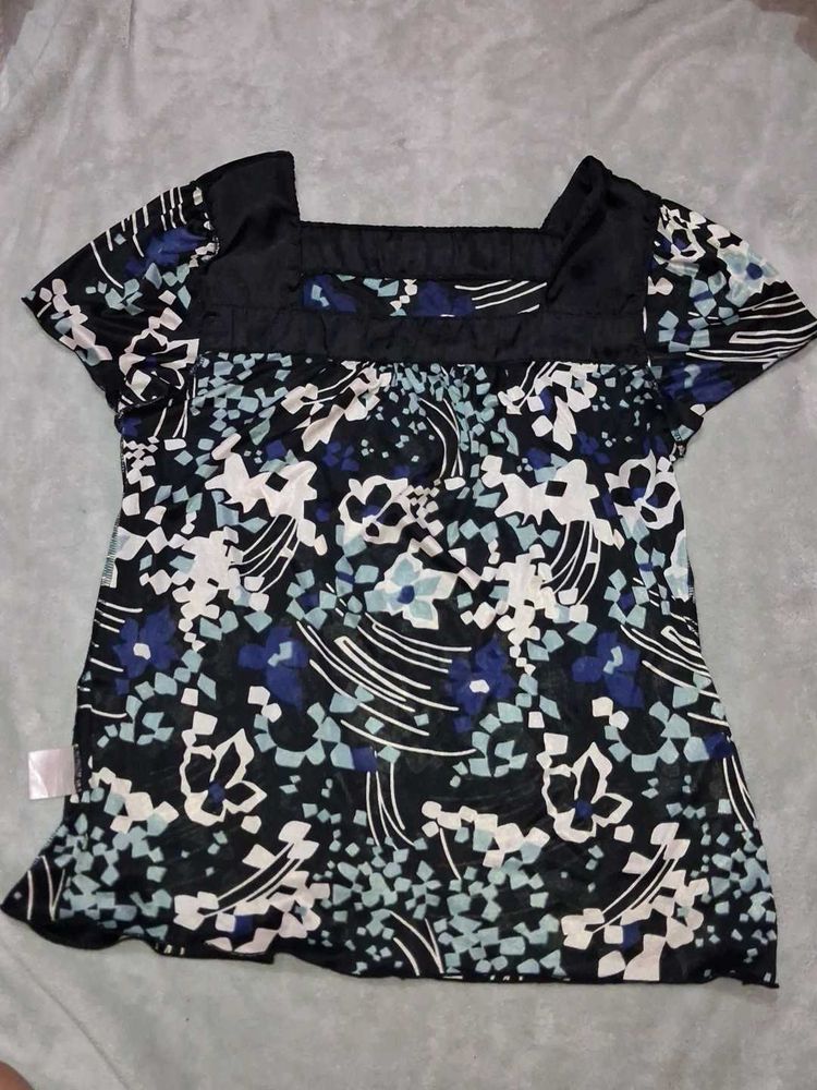 Stylish  Y2K Floral Print Square Neck Top🌸