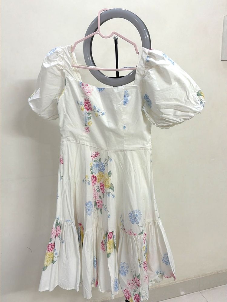 White Floral Puff Sleeve Dress | wore only once