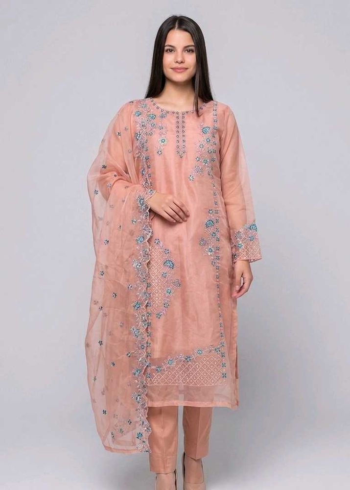 Designer Embroidered Kurta