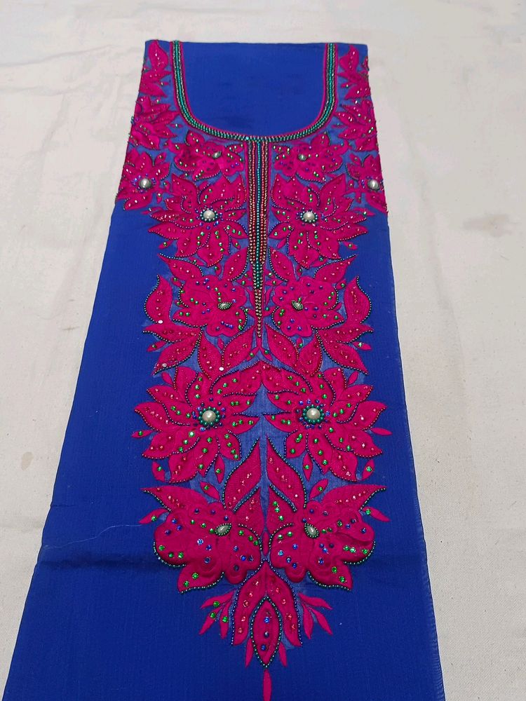 Thread Work Suit With Contrast Bottom