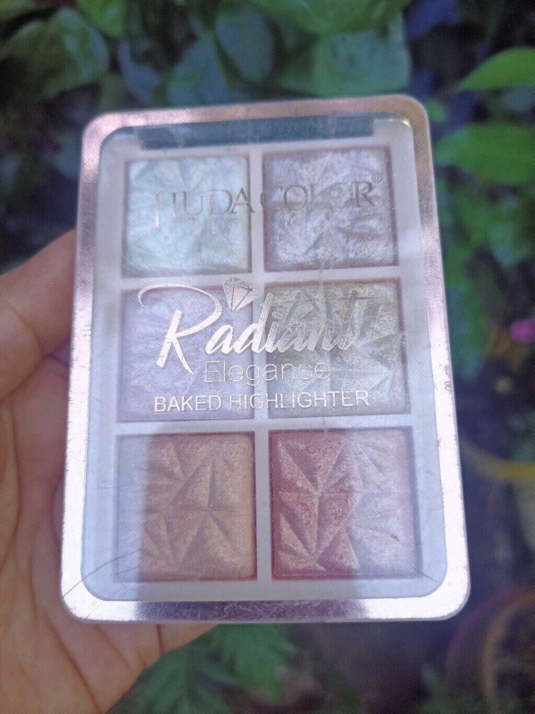 Radiant Elegance Baked Highlighter Palette