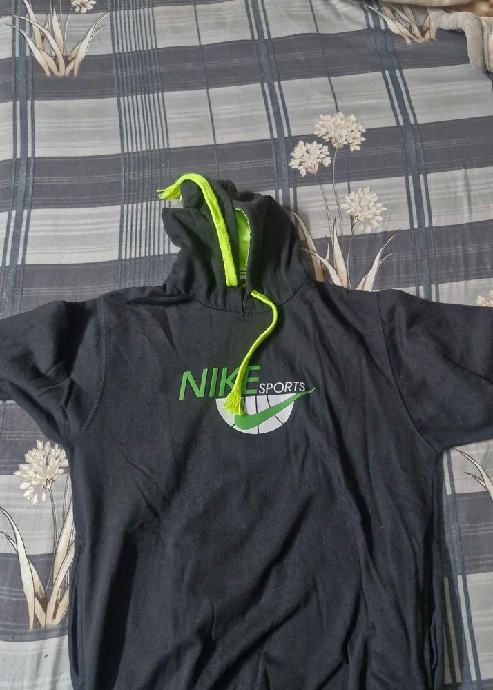 Nike Sports Hoodie