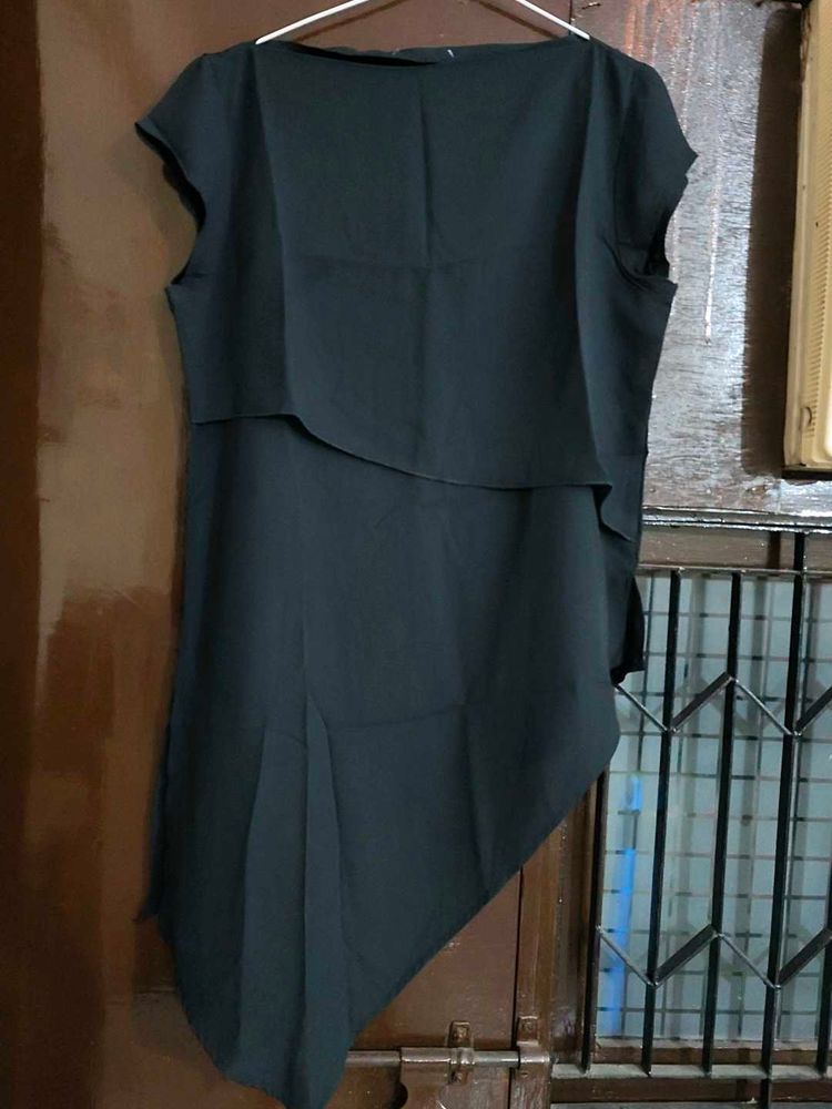 Black Asymmetric Hem Top