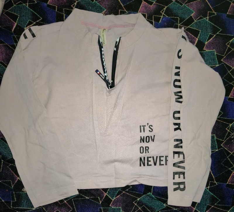 Stylish Graphic Print Long Sleeve Tee