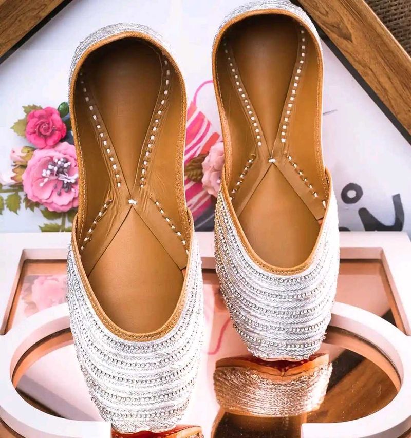 Juttis/Mojaris