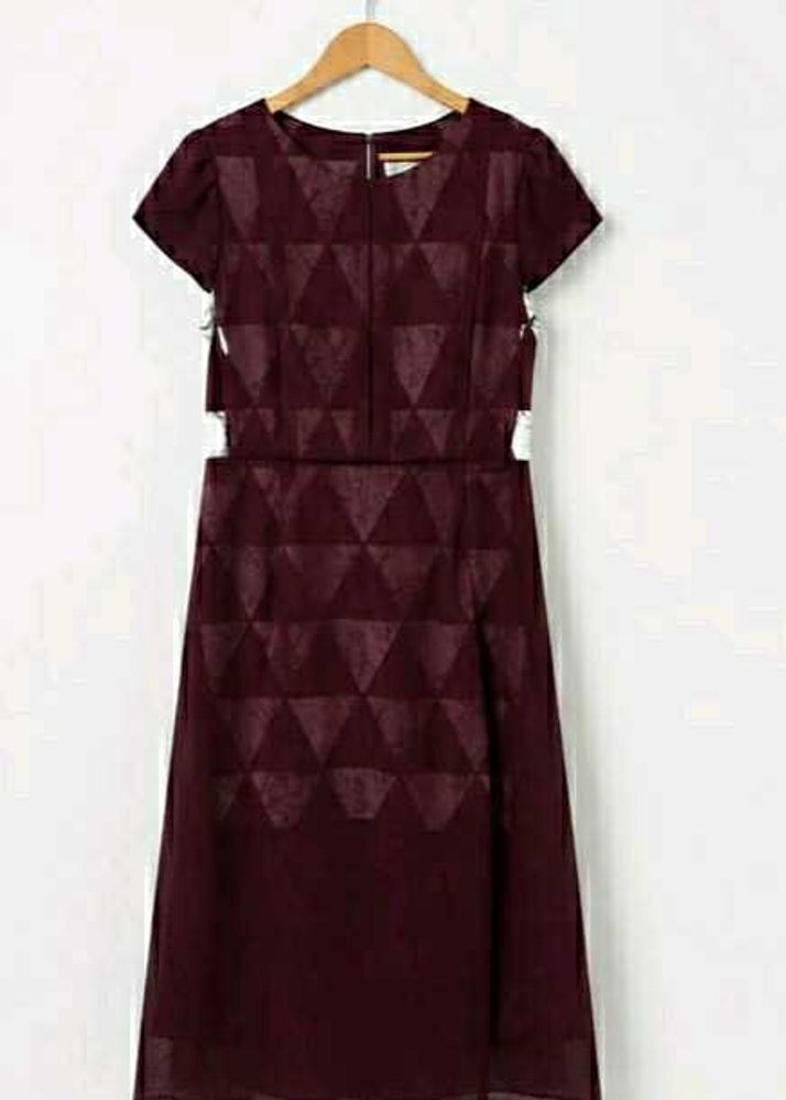 Burgundy Geometric Cut-out Midi Dress