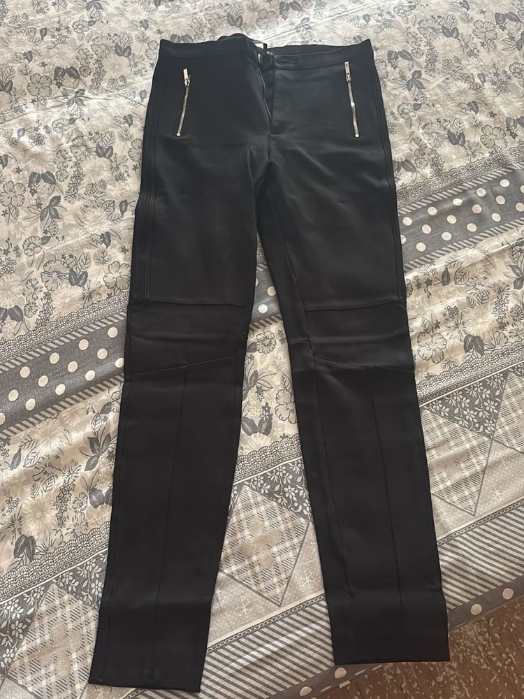 Black Skinny Pants with Zippers