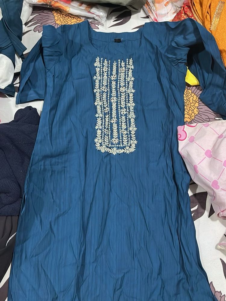 Elegant Teal Embroidered Kurta