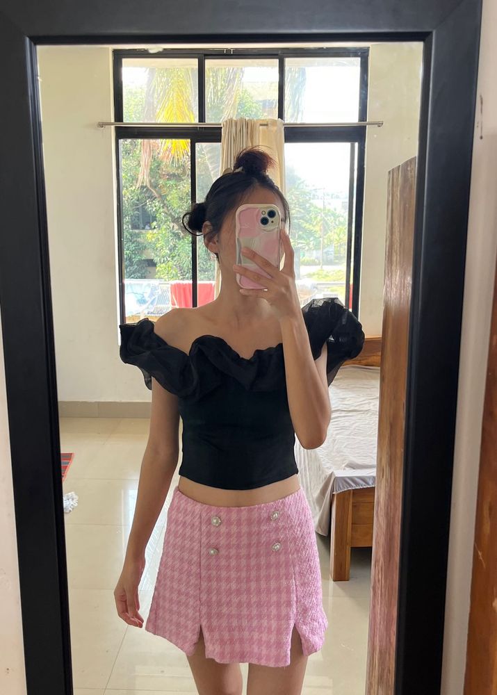 Chic Off-Shoulder Ruffled Top