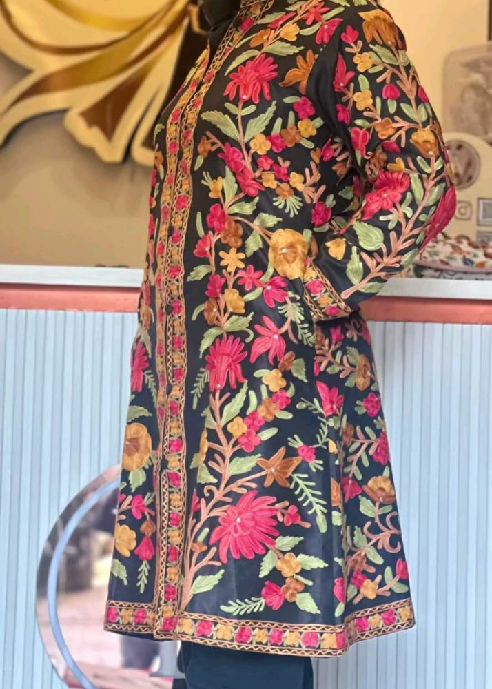 Embroidered Black Kashmiri coat set