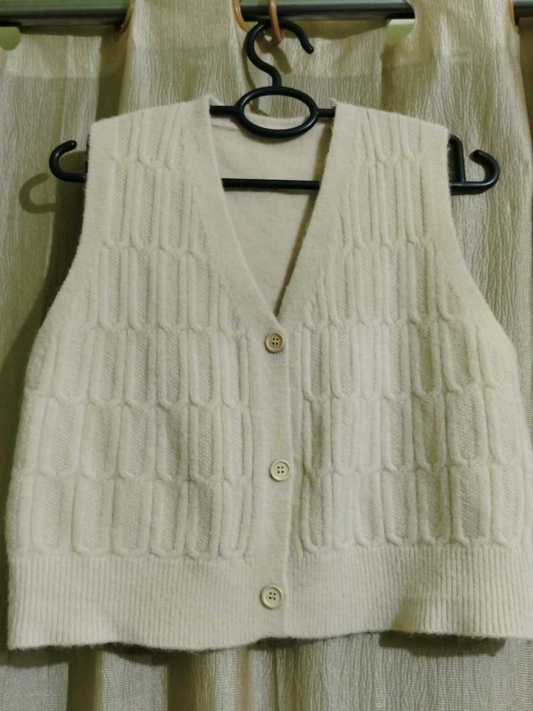 Elegant Knit Vest