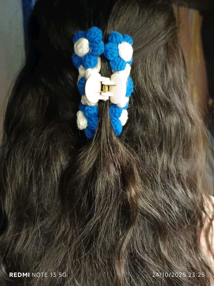 Blue &amp; White Crochet Flower Claw Clip
