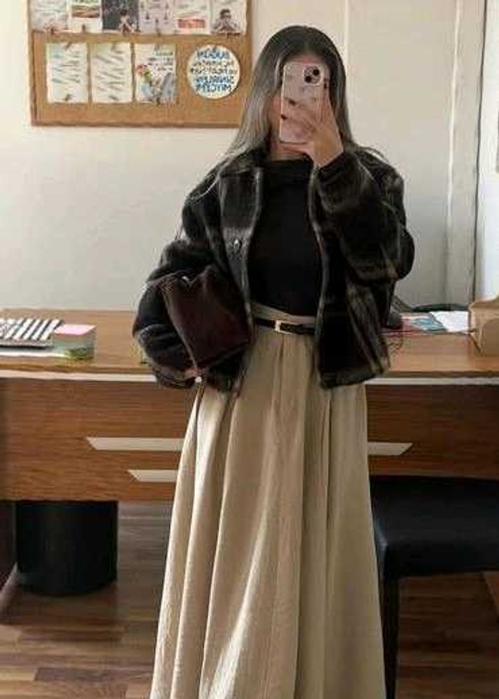 Stylish Beige Skirt