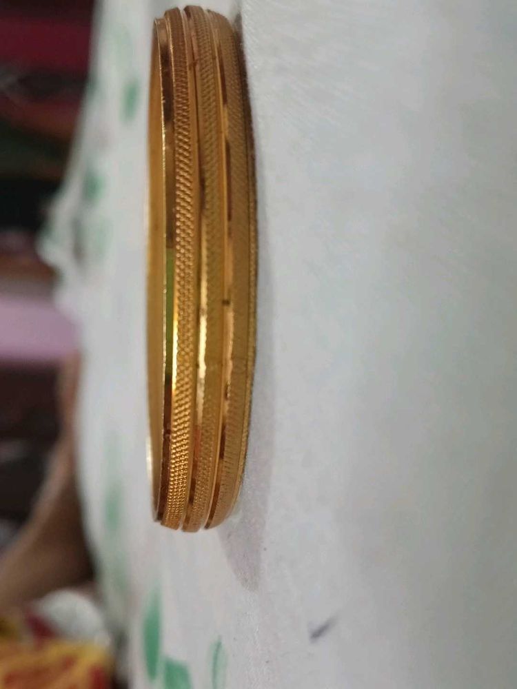 1 कड़ा Gold Bangles 6 month गारंटी colour