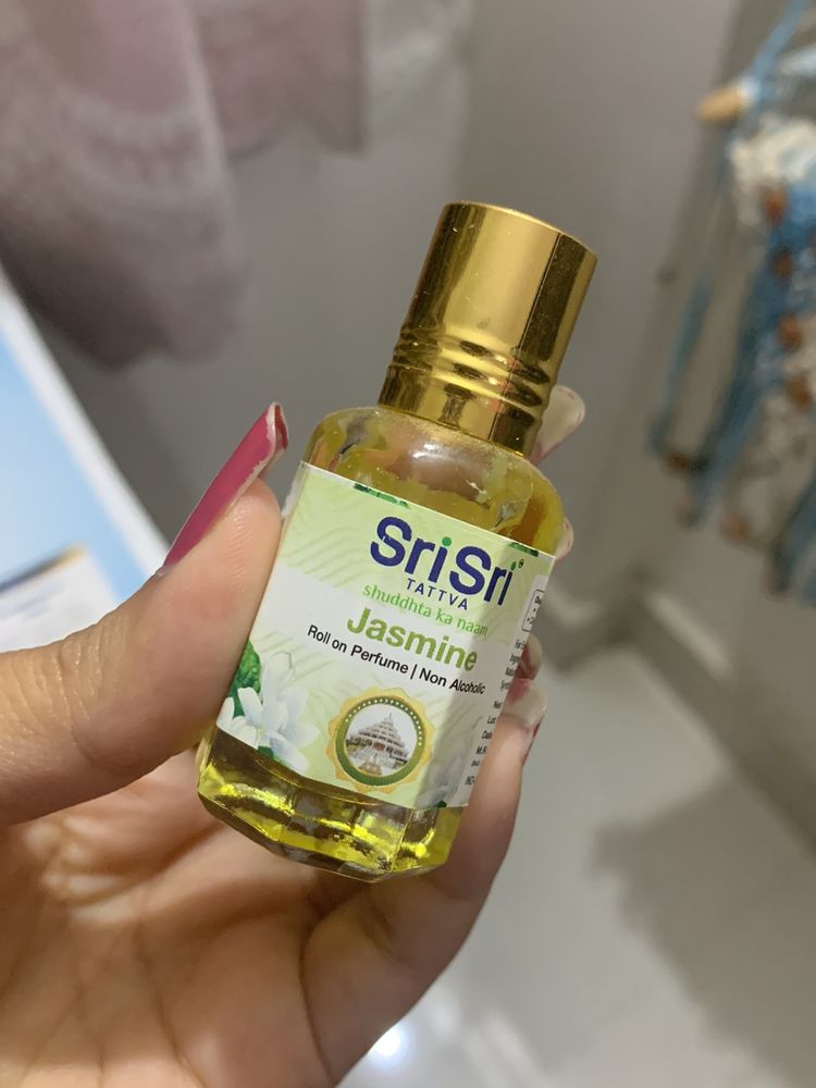 SriSri Tattva Jasmine Rollon