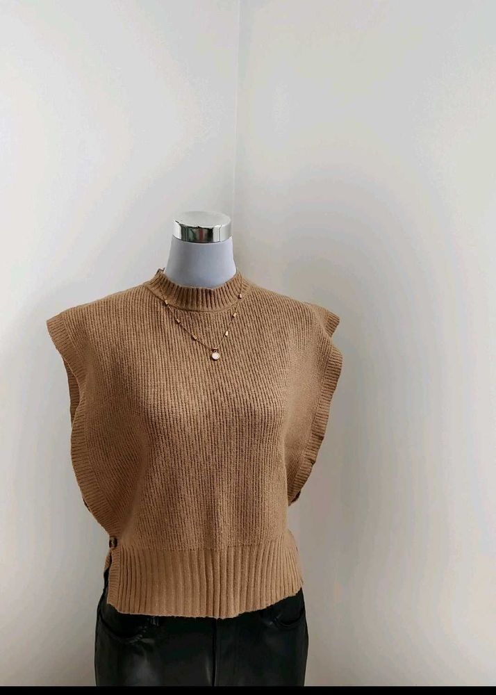 Sleeveless Knit Top - Stylish Layering Piece