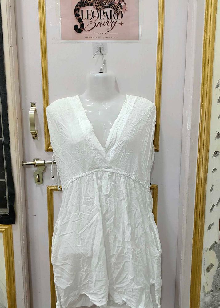 Flowy White V-Neck Tunic dress