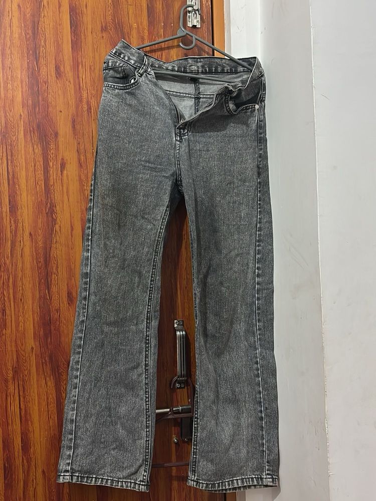 Grey Wash straight Jeans