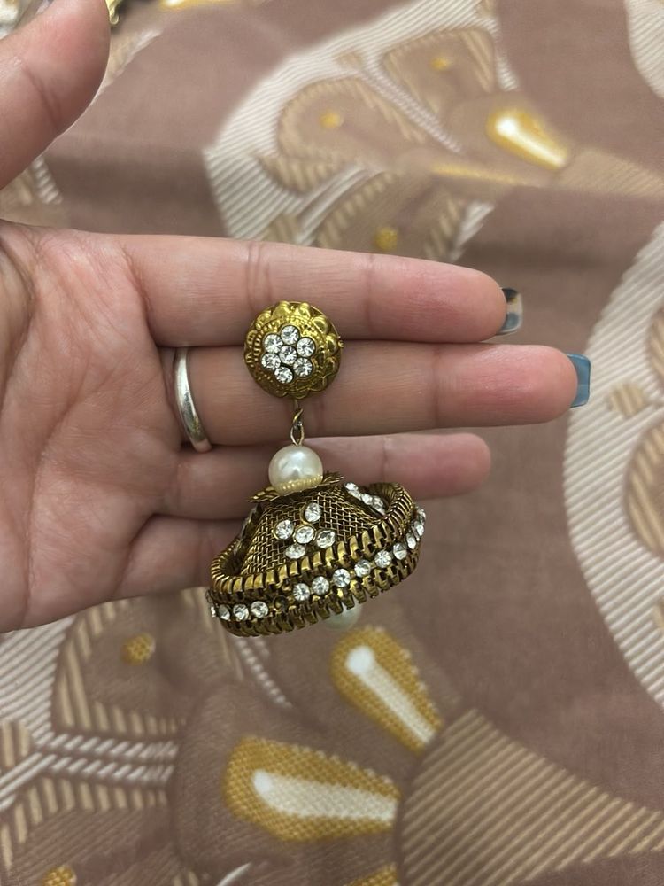 Elegant Jhumka Earrings with Pearls &amp; Stones