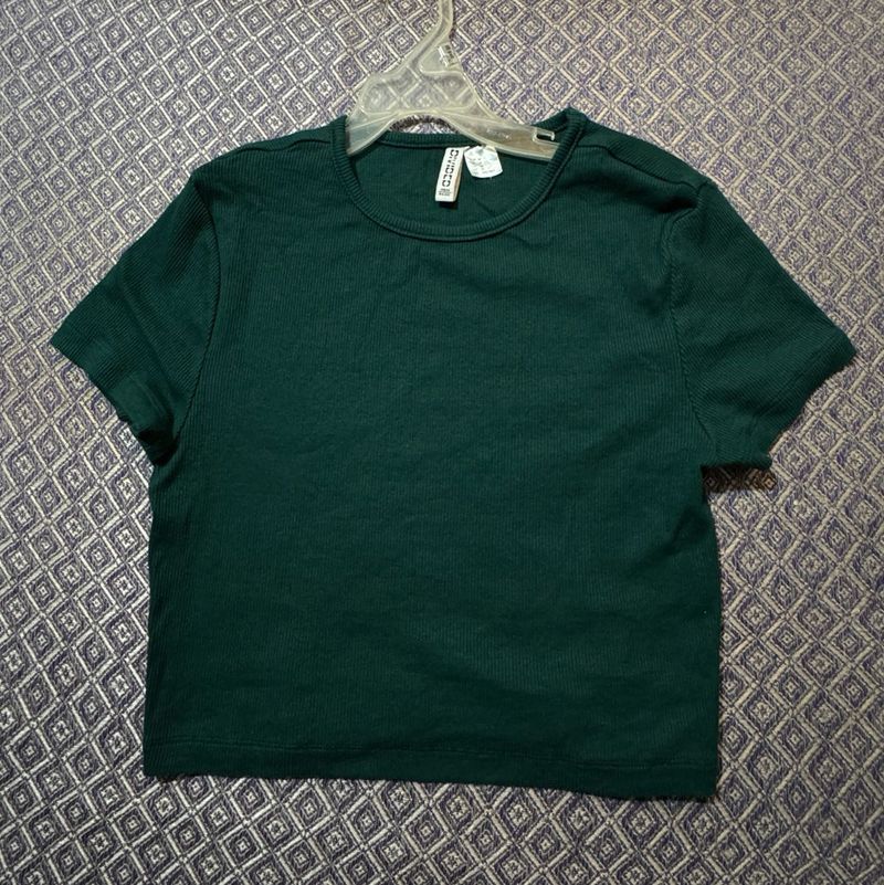 H&amp;M cotton crop tshirt size medium