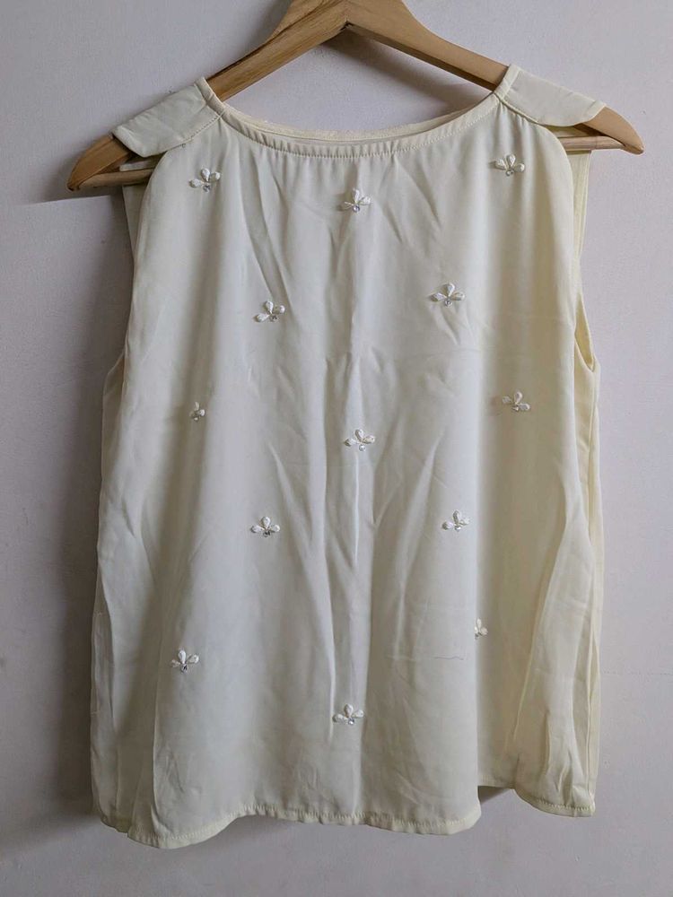 Chic Cream Embroidered Sleeveless Top