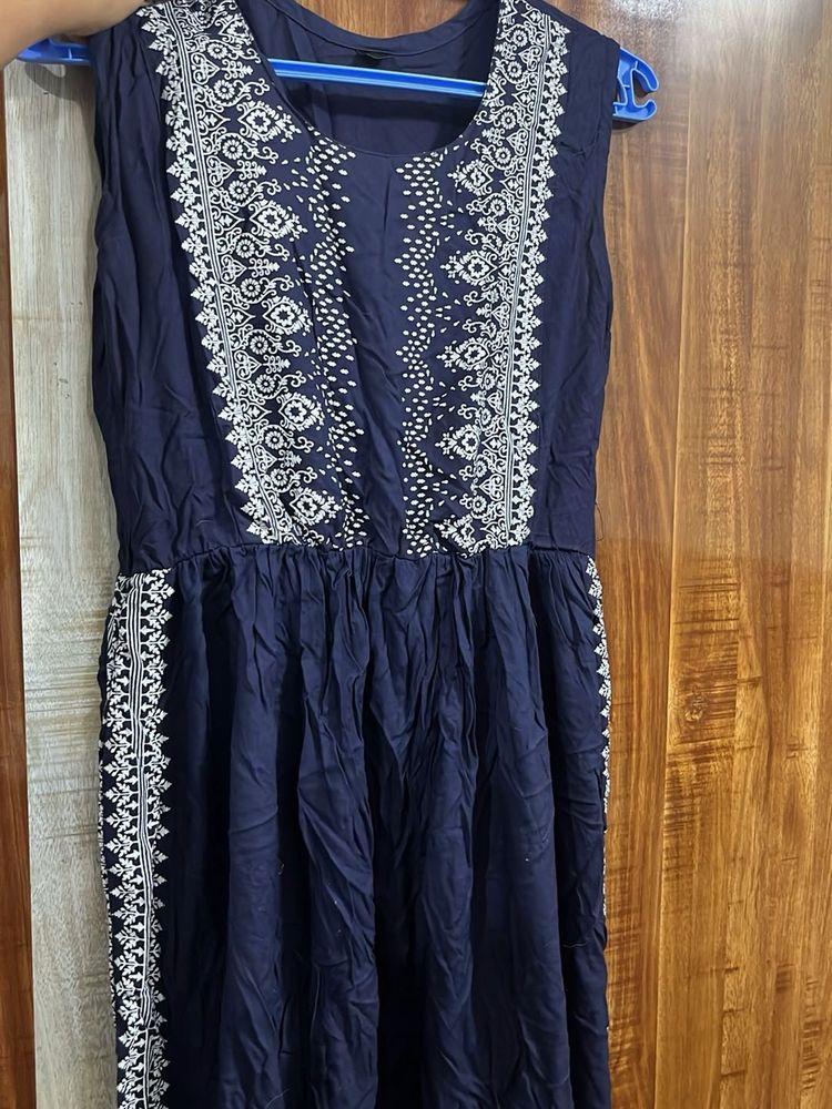 Blue Embroidered Kurta