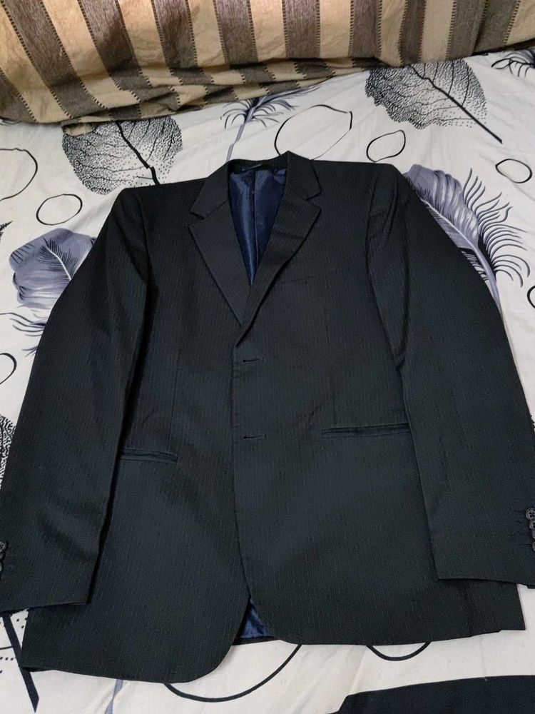 Coat42",pant34",PeterEngland,excellent!!