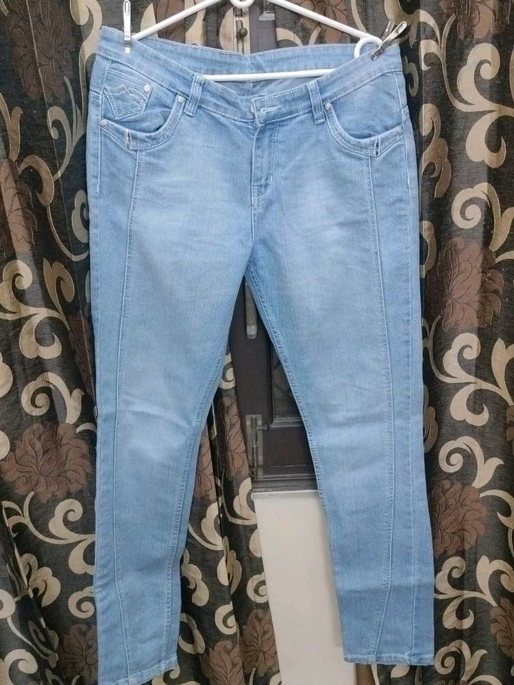 Light Wash Skinny Jeans