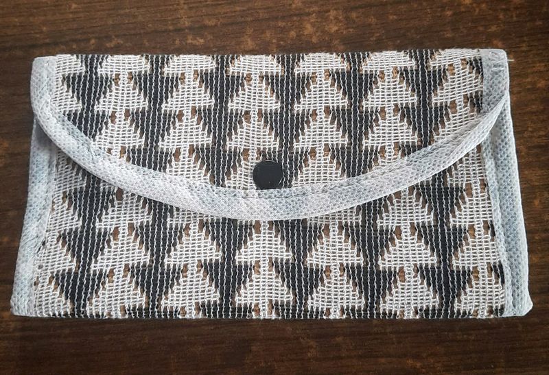 3 Fold Purse White&amp; Black
