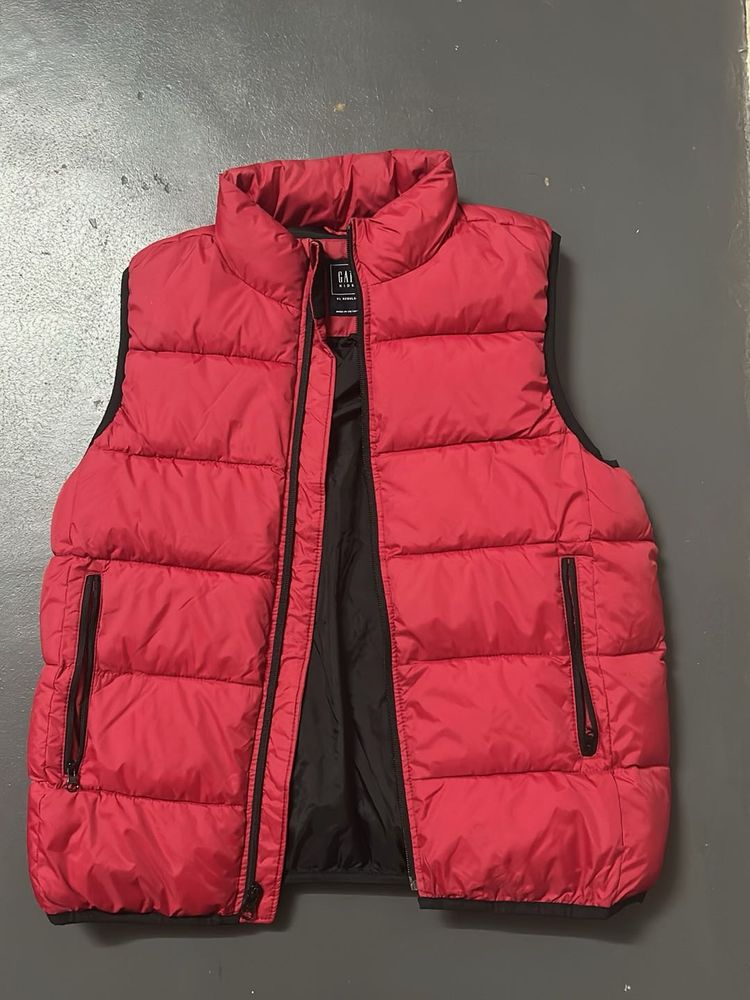 GAP Original, Red Puffer Vest , wore only once