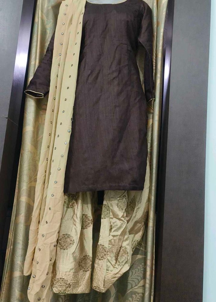 Elegant Kurta Set with Dupatta